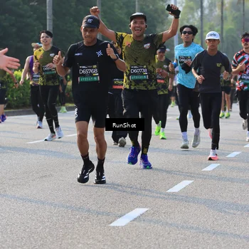 Runner Photo 6998021