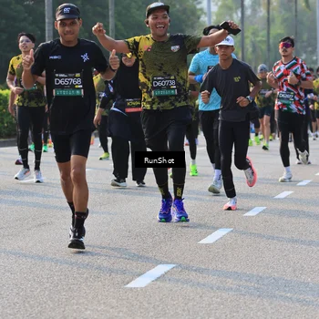 Runner Photo 6998034