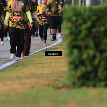 Runner Photo 6998035