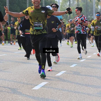 Runner Photo 6998038