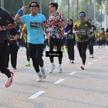 Runner Photo 6998041