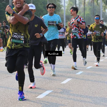Runner Photo 6998042