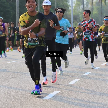 Runner Photo 6998044