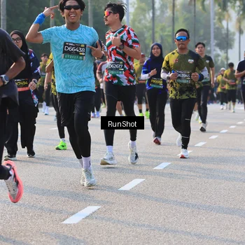 Runner Photo 6998047