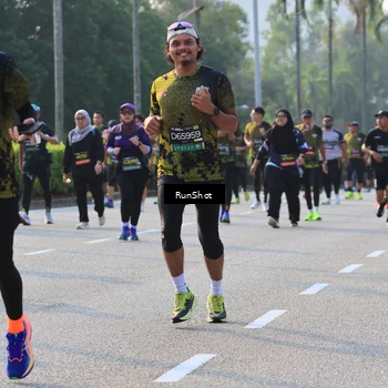Runner Photo 6998051