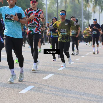 Runner Photo 6998054