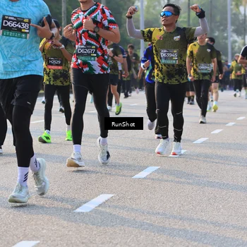 Runner Photo 6998062