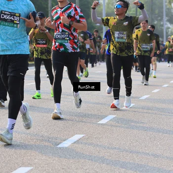 Runner Photo 6998064