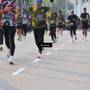 Runner Photo 6998067