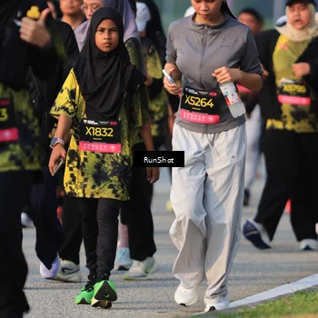 Runner Photo 6998069