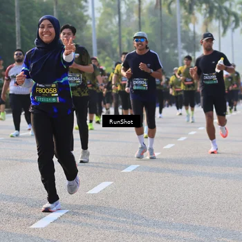 Runner Photo 6998085