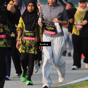 Runner Photo 6998091