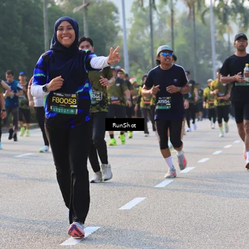 Runner Photo 6998096