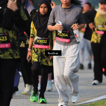 Runner Photo 6998109