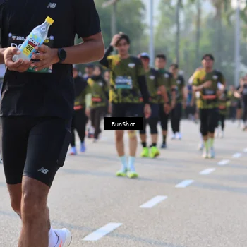 Runner Photo 6998113