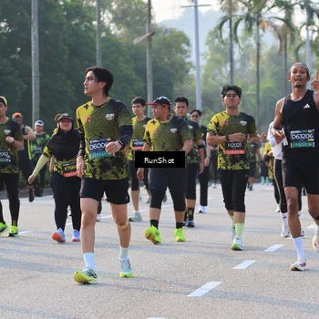 Runner Photo 6998132