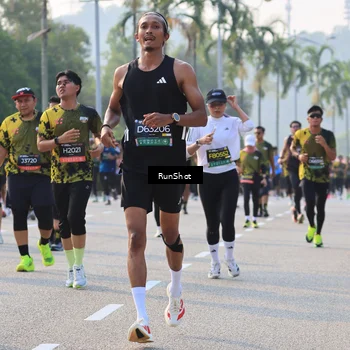 Runner Photo 6998134