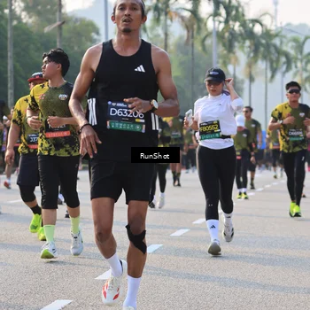 Runner Photo 6998142