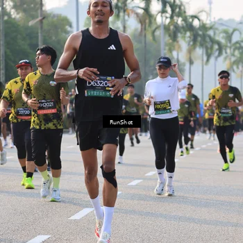 Runner Photo 6998145