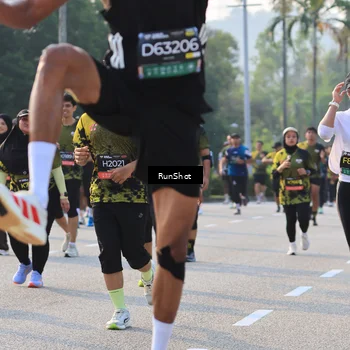 Runner Photo 6998158