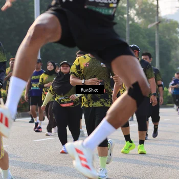 Runner Photo 6998161