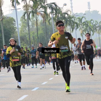 Runner Photo 6998168