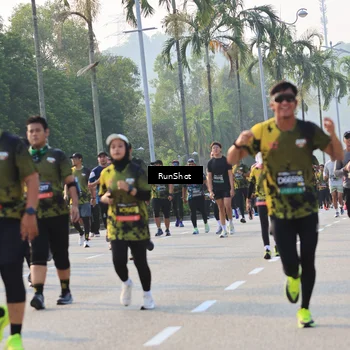 Runner Photo 6998171