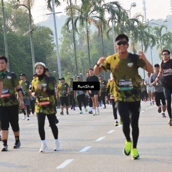 Runner Photo 6998172