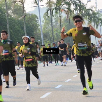 Runner Photo 6998175