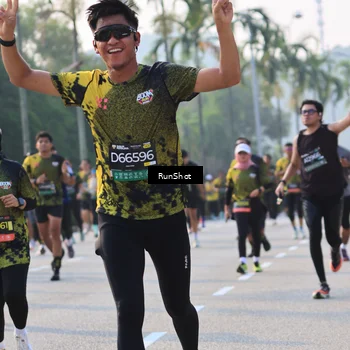 Runner Photo 6998180