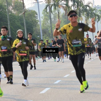 Runner Photo 6998183