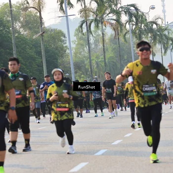 Runner Photo 6998184
