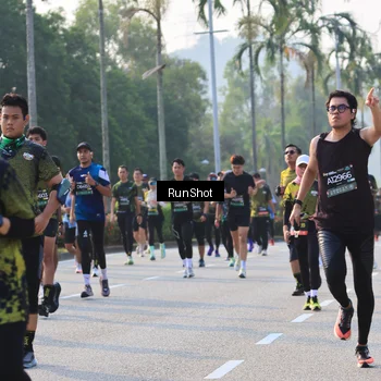 Runner Photo 6998198