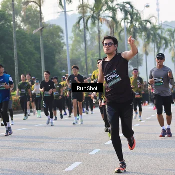 Runner Photo 6998203