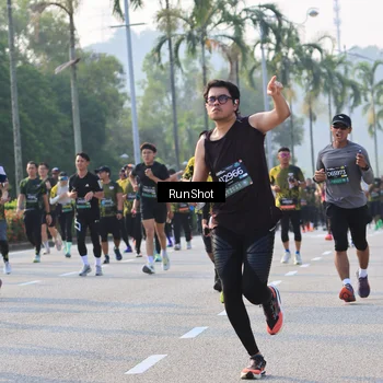 Runner Photo 6998204