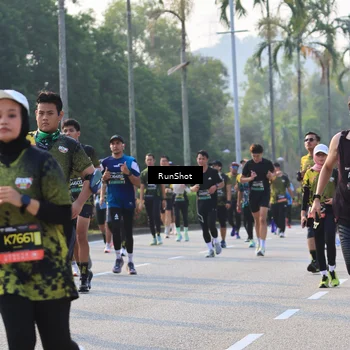Runner Photo 6998208