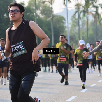 Runner Photo 6998212