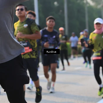 Runner Photo 6998220