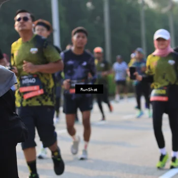 Runner Photo 6998221