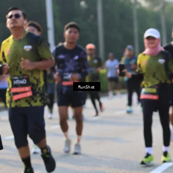 Runner Photo 6998224