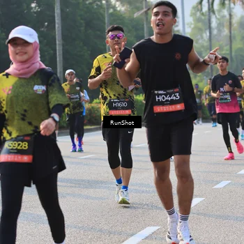 Runner Photo 6998237