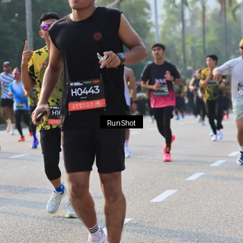 Runner Photo 6998245