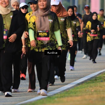Runner Photo 6998251