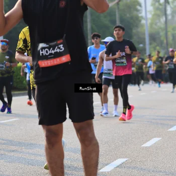 Runner Photo 6998257