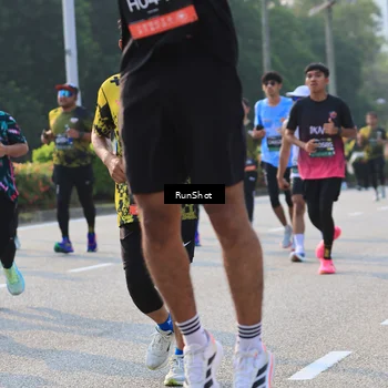 Runner Photo 6998262