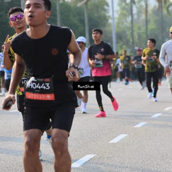 Runner Photo 6998264