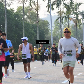 Runner Photo 6998270