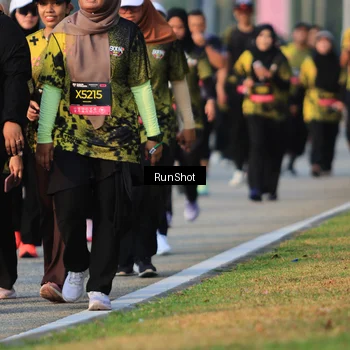 Runner Photo 6998272