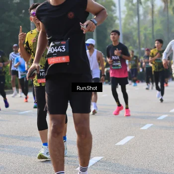 Runner Photo 6998275