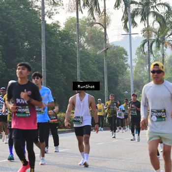 Runner Photo 6998277